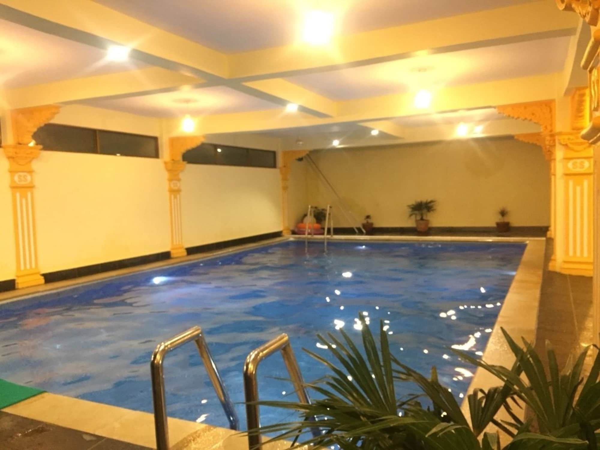 Hotel Lotus Gems Kathmandu Buitenkant foto